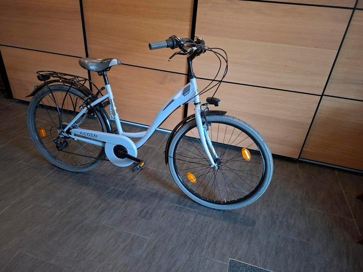 Mooie fiets, eerste twee versnellingen defect, Fietsen en Brommers, Fietsen | Kinderfietsjes, Zo goed als nieuw, 20 inch of meer