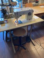 Pfaff 1213 in tafel - met boventransport (idt), Ophalen, Duitsland, Pfaff, Industrieel