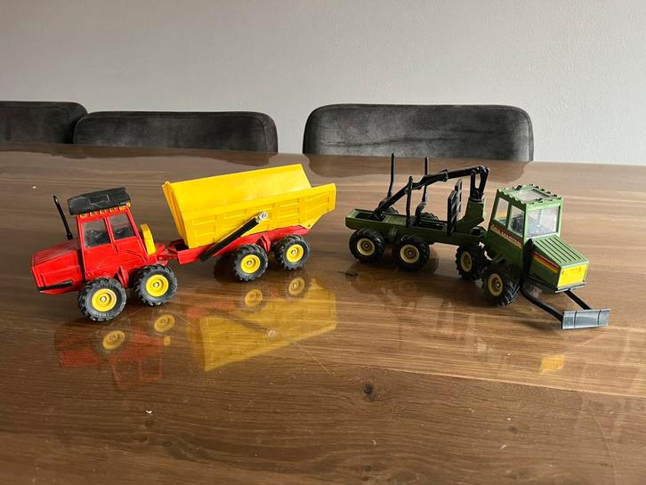 Ösa bosbouwmachine en dumper Siku, Hobby en Vrije tijd, Modelauto's | 1:32, Gebruikt, Tractor of Landbouw, SIKU, Ophalen of Verzenden