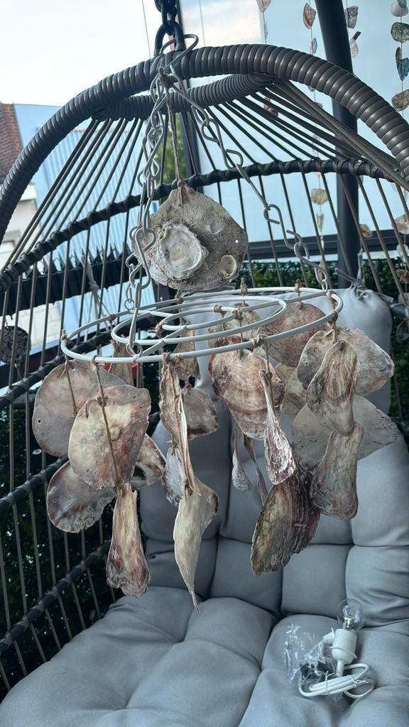 Nieuwe Schelpenlamp/ oesterschelpen lamp/ windgong, Huis en Inrichting, Lampen | Hanglampen, Nieuw, Minder dan 50 cm, Ophalen of Verzenden