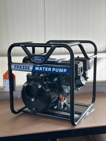 Ford Waterpomp / Nieuw in doos / Nieuwste model / beschikbaar voor biedingen