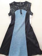 Tricot Chic mouwloze jurk, speciale halsafwerking, mt, Nieuw, Tricot Chic, Maat 38/40 (M), Zwart