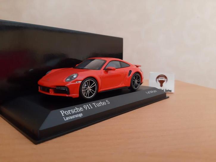 Porsche 911 Turbo S (992) 2020 Lava Orange / Minichamps 1:43, Hobby en Vrije tijd, Modelauto's | 1:43, Nieuw, Auto, MiniChamps