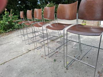 6 x Casala curvy design barkruk, 5 + 1 beschikbaar voor biedingen