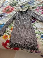 Zilverkleurige pailletten jurk - Maat S, Ophalen of Verzenden, Zo goed als nieuw, Maat 36 (S), Grijs