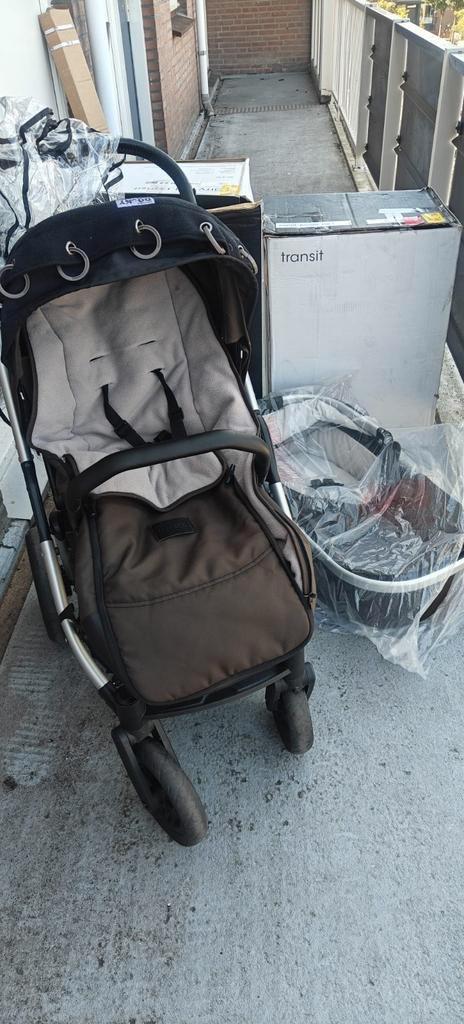 Mutsy Transit Bruin, Kinderen en Baby's, Buggy's, Zo goed als nieuw, Overige merken, Voetenzak, Ophalen