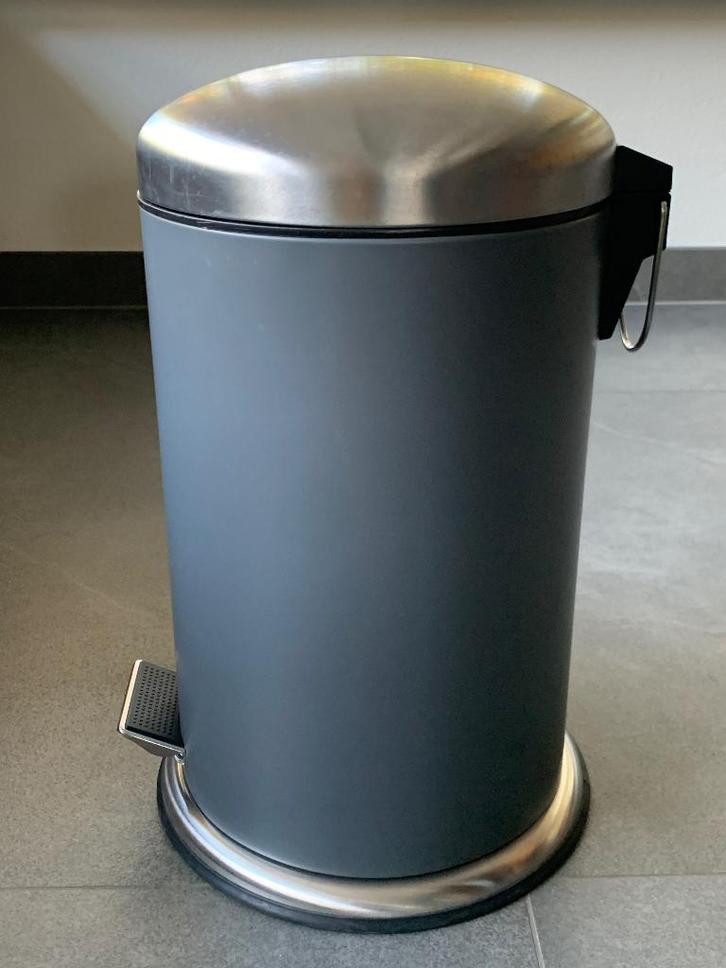 Pedaalemmer, Huis en Inrichting, Woonaccessoires | Prullenbakken, Nieuw, Rvs, Minder dan 50 cm, 10 tot 20 liter, Met pedaal, Ophalen