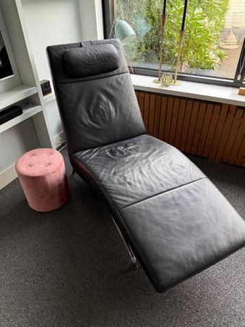 Zwart lederen verstelbare relax fauteuil beschikbaar voor biedingen