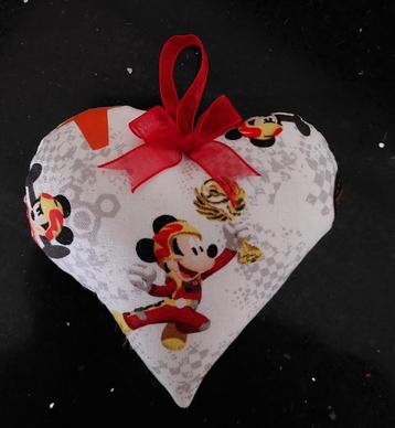 Nieuw- Mickey Roadster hanger/ hartje ( B) beschikbaar voor biedingen