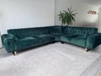 Luxe groene hoekbank met slaapfunctie 330x260 cm, Huis en Inrichting, Banken | Bankstellen, Ophalen, Luxe, chesterfield, Hoekbank