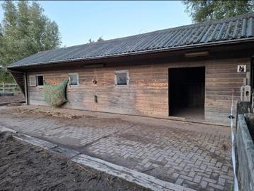 Plekje vrij beschikbaar voor biedingen