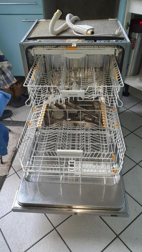 Defecte Miele vaatwasser G6670 scvi, Witgoed en Apparatuur, Vaatwasmachines, Gebruikt, Inbouw, Minder dan 85 cm, 45 tot 60 cm