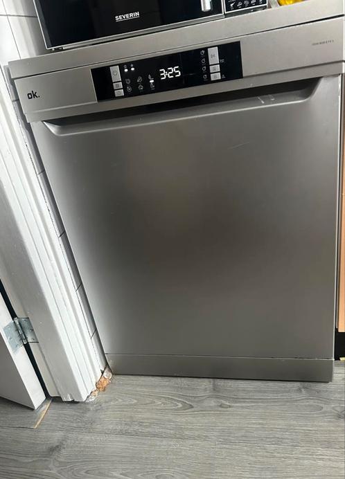 Vrijstaande vaatwasser – Zeer goed werkend €180, Witgoed en Apparatuur, Vaatwasmachines, Zo goed als nieuw, Vrijstaand, Minder dan 85 cm