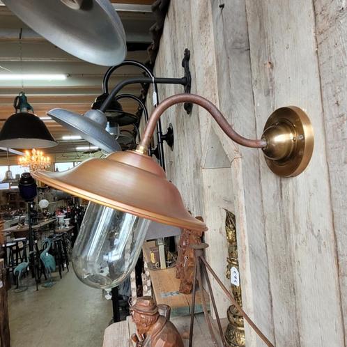 Klassieke landelijke koperen buitenlamp stallamp - WK1, Huis en Inrichting, Lampen | Wandlampen, Nieuw, Glas, Metaal, Verzenden