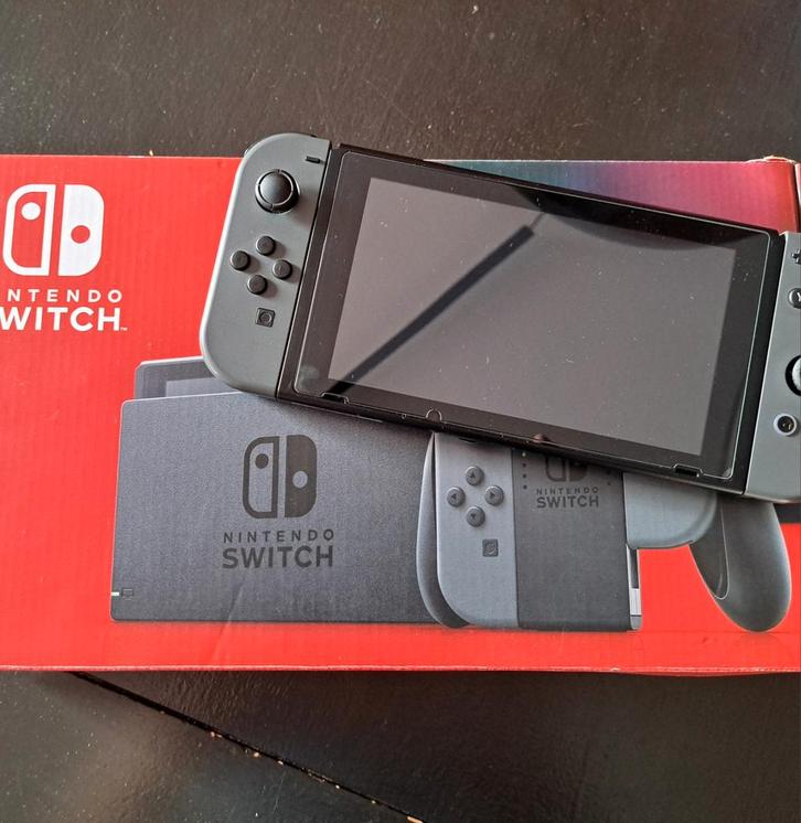 Nintendo Switch (Versie 2 2019), Spelcomputers en Games, Spelcomputers | Nintendo Switch, Zo goed als nieuw, Switch 2019 Upgrade