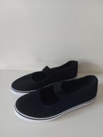 Zo goed als nieuwe gymschoenen maat 30 zwart €2,-, Ophalen of Verzenden, Zo goed als nieuw, Jongen of Meisje, Sportschoenen
