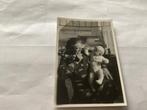 Vintage Foto: dokter De Bruijn Epe Oma met Baby, Verzamelen, Gebruikt, Foto, Ophalen of Verzenden, Voor 1940