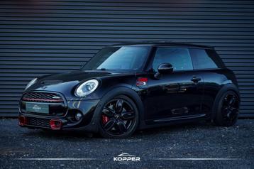 Mini Mini 2.0 Cooper S / Forged / 400+ PK / Pano / Aut / JCW beschikbaar voor biedingen