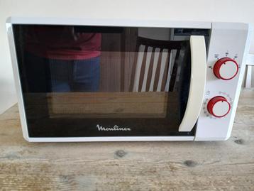 Nieuwstaat verkende magnetron van Moulinex beschikbaar voor biedingen