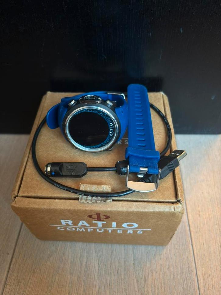 Ratio Duik Computer Color Edition Blauw zo goed als nieuw, Watersport en Boten, Duiken, Zo goed als nieuw, Duikcomputer, Ophalen of Verzenden