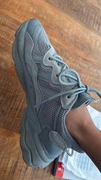 Adidas Ozweego, Kleding | Heren, Schoenen, Overige kleuren, Ophalen of Verzenden, Adidas, Sneakers of Gympen