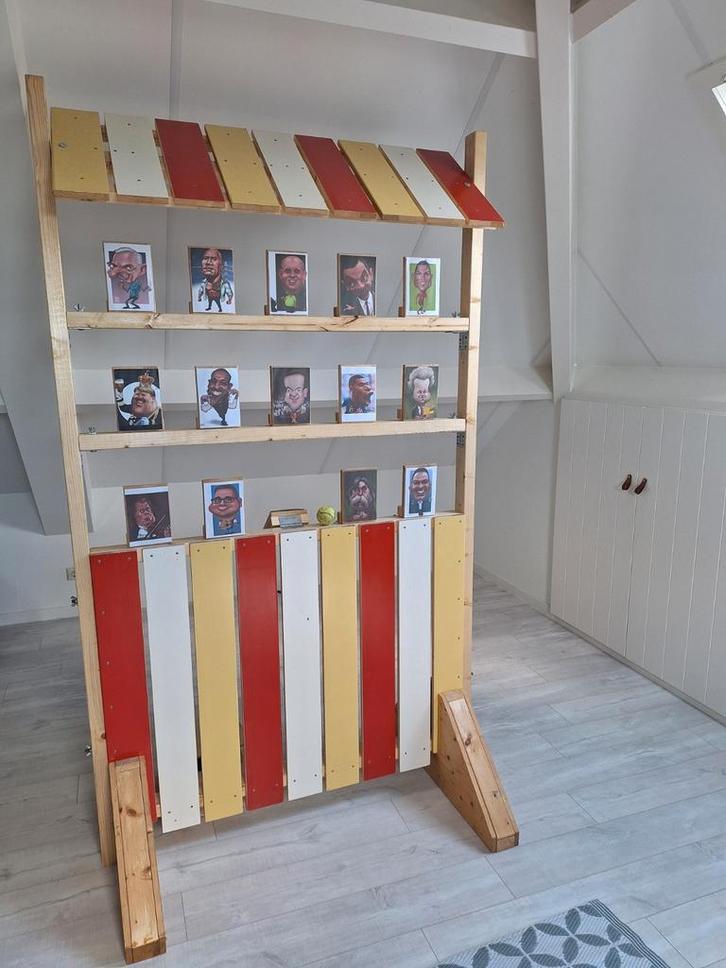 HNO verhuur  Down the clown oud hollandse spellen., Hobby en Vrije tijd, Gezelschapsspellen | Bordspellen, Zo goed als nieuw, Ophalen