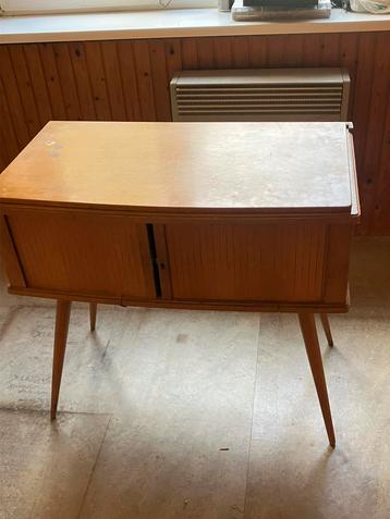 Vintage Naaimachine Kast voor Singer 319K- Erfstuk beschikbaar voor biedingen