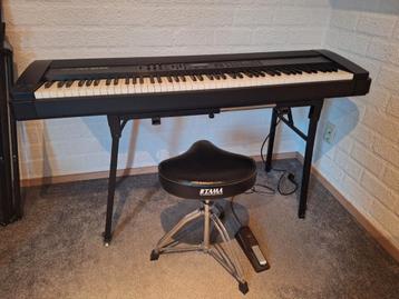 Roland RD-600 Stage Piano (incl Tama kruk) beschikbaar voor biedingen
