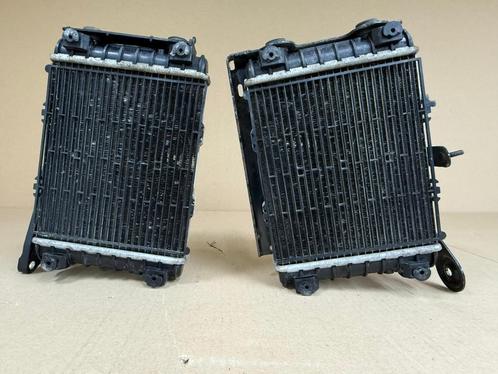 VW T-Roc te klieine radiateur links & rechts Met houders, Auto-onderdelen, Motor en Toebehoren, Volkswagen, Ophalen of Verzenden