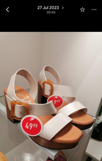 Sandaal beschikbaar voor biedingen