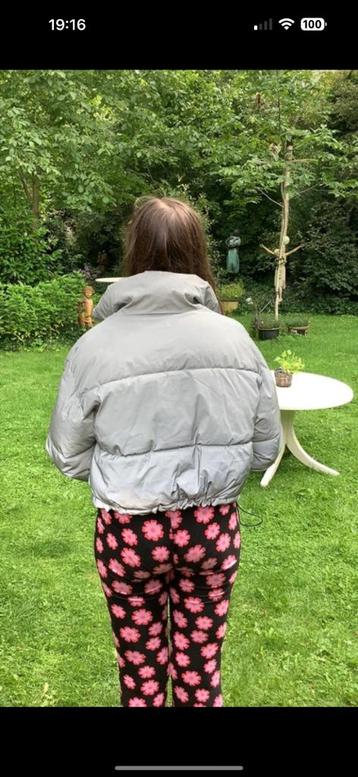 Camouflerende winterjas  beschikbaar voor biedingen