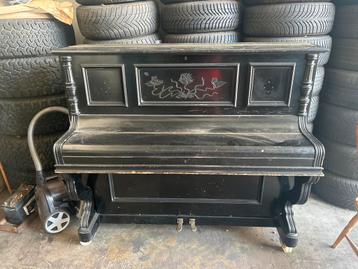 Antieke piano – F. Adam Krefeld (1900–1930) beschikbaar voor biedingen