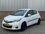 Toyota Yaris 1.3 Vvt-i 5-DRS CVT 2013 Wit, 4 cilinders, Wit, 1329 cc, Yaris
