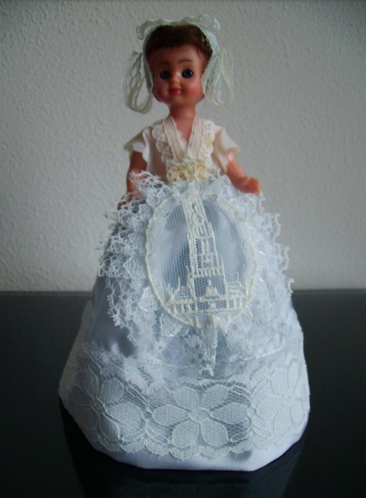 klederdrachtpop Brugge 15 cm. , blauw, Ophalen of Verzenden, Zo goed als nieuw, Pop