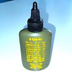 vintage -70 roestverwijderaar Militaire Olie Medium Oliefles, Verzamelen, Ophalen of Verzenden, Overige soorten, Nederland, Overige typen