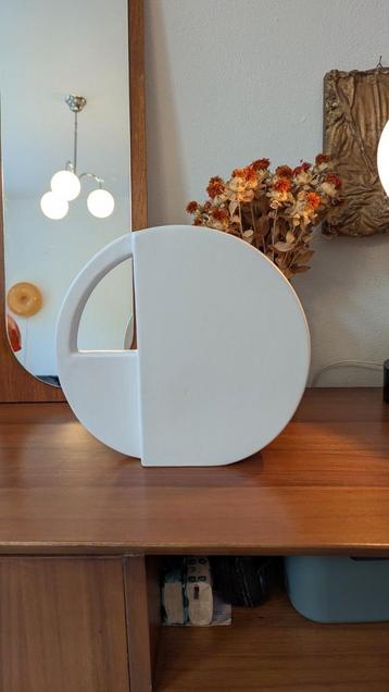 Dorothé van Agthoven Flora Ceramic/ Keramiek Vase beschikbaar voor biedingen