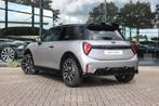 MINI Hatchback Cooper S Automaat / JCW / Pakket M / 18 inch, 1998 cc, Stof, 4 cilinders, 4 stoelen
