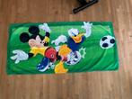 Mickey Mouse & Donald Duck voetbal badhanddoek 76x152cm, Ophalen of Verzenden, Donald Duck, Zo goed als nieuw, Kleding of Textiel