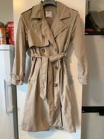 Bershka trenchcoat mt XS, Ophalen of Verzenden, Zo goed als nieuw, Maat 34 (XS) of kleiner, Beige