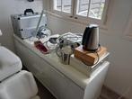 Moet weg: een complete inrichting pedicure studio te koop, Verzenden