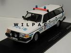 Volvo 240 GL 1:18. Zweedse politie. Polis Minichamps nieuw., Hobby en Vrije tijd, Modelauto's | 1:18, Ophalen of Verzenden, Nieuw