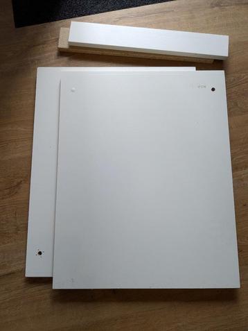Onder en bovenkant Pax kast 50 cm beschikbaar voor biedingen