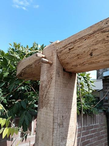 Eiken gebint planken balken overkapping afdak beschikbaar voor biedingen