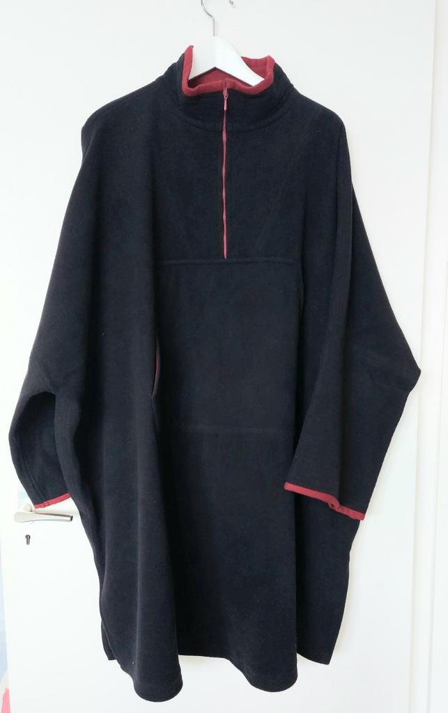 100% wollen kangoeroejas, nieuw nooit gedragen., Kleding | Dames, Grote Maten, Nieuw, Jas of Mantel, Blauw, Ophalen of Verzenden