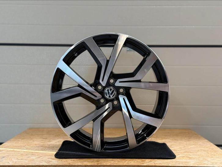 Nieuw Setje 17” Volkswagen Brescia Velgen Polo GTI R Line, Auto-onderdelen, Banden en Velgen, Velg(en), All Season, 17 inch, 235 mm