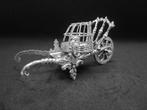 ZILVEREN MINIATUUR KRUIWAGEN MET MAND EN 2 EENDEN, Antiek en Kunst, Ophalen, Zilver