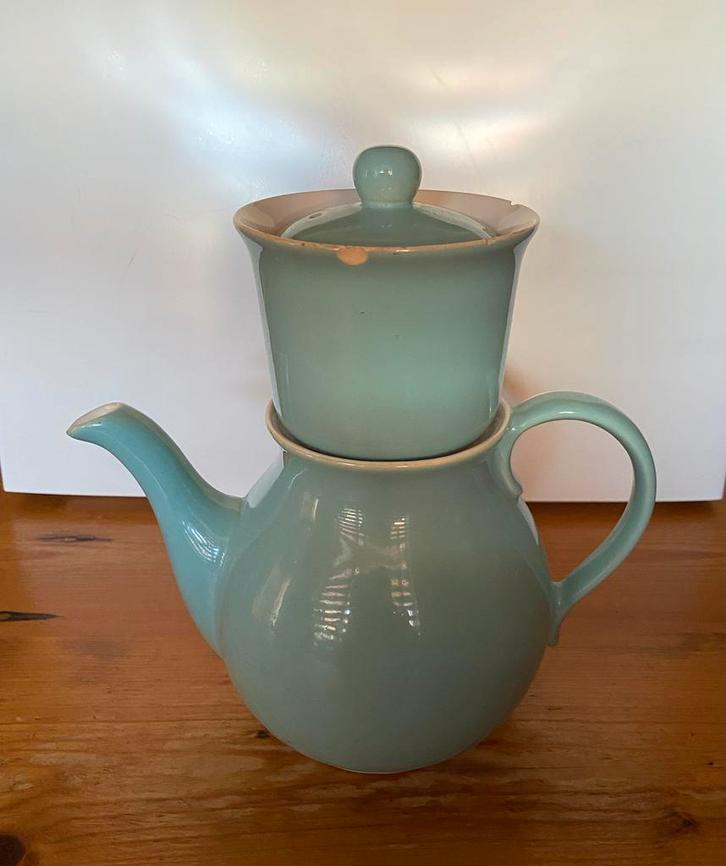 Theepot met filter, Antiek en Kunst, Antiek | Servies los, Ophalen of Verzenden