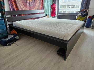 MALM Bed IKEA 180x200