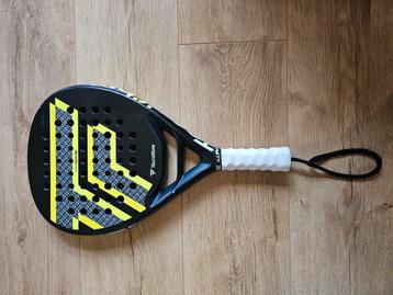 Tecnifibre Wall Breaker 375 Padel Racket beschikbaar voor biedingen