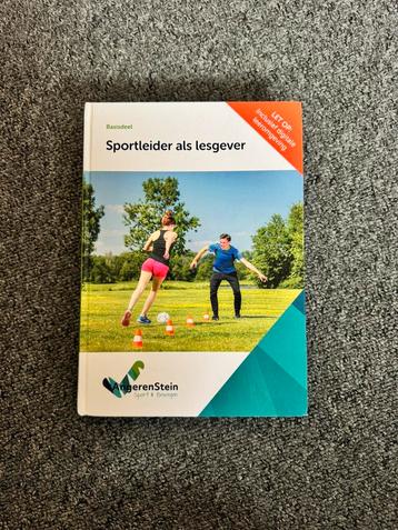 De sportleider als lesgever beschikbaar voor biedingen